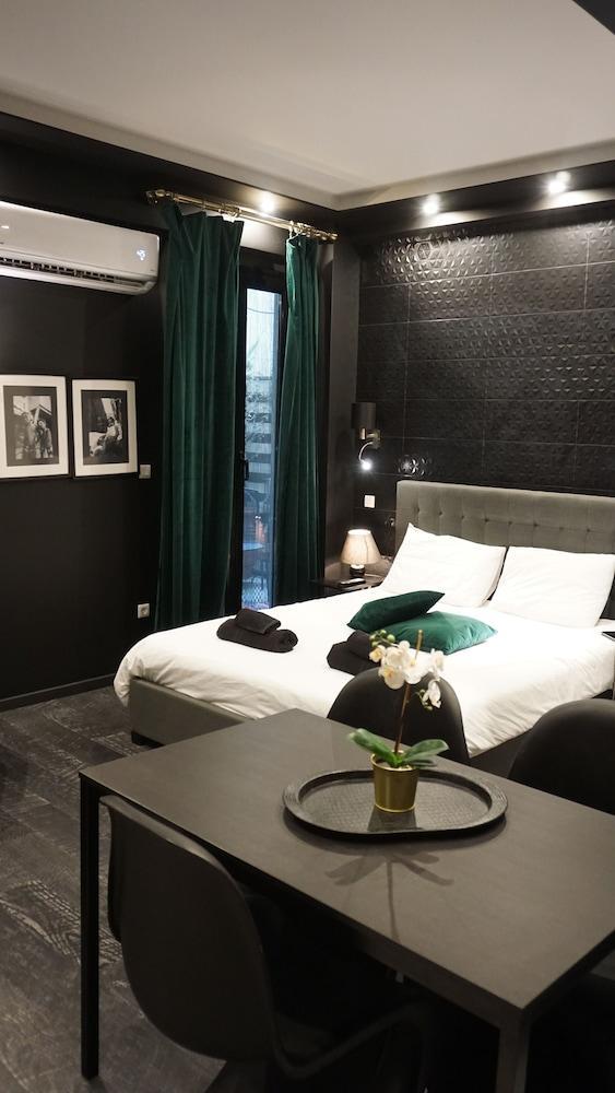 Exclusive Design Studio With Yard Atenas Exterior foto